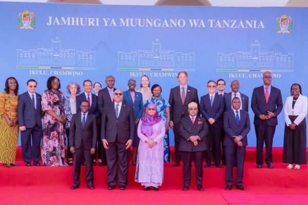 President Samia Suluhu Hassan posing for a group photo with Heads of International Organizations and senior government officials at the Diplomatic Sherry Party in Dodoma.