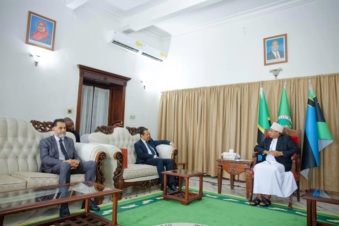 President Hussein Ali Mwinyi meeting AKDN East Africa Representative Amin Mawji and AKDN Zanzibar Coordinator Rahim Bhaloo at State House Zanzibar, 18 February 2026.