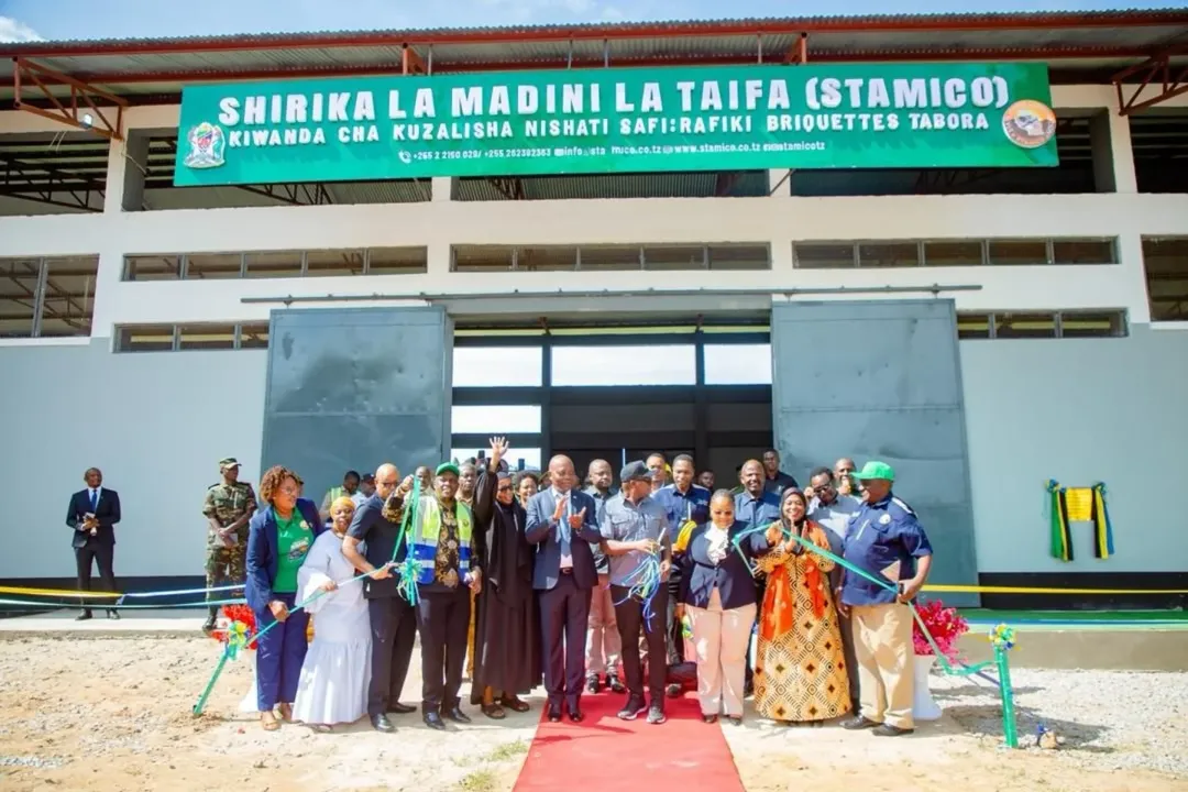Minister Anthony Mavunde inaugurating the Rafiki Briquettes Plant in Tabora, a facility producing alternative charcoal briquettes to support clean energy and sustainable tobacco curing in Tanzania.