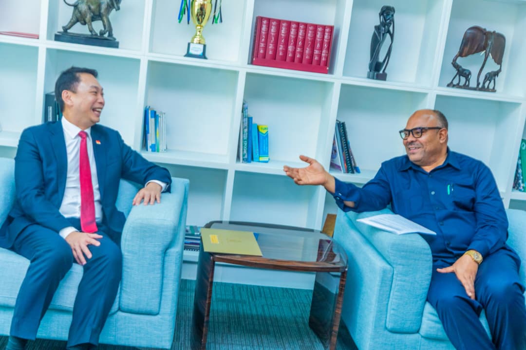 Foreign Minister Mahmoud Thabit Kombo meeting Singapore Ambassador Douglas Foo in Dar es Salaam to discuss strengthening diplomatic and economic cooperation between Tanzania and Singapore.