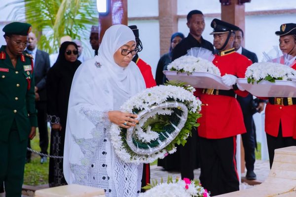 President Samia Suluhu Hassan laying a wreath at the grave of Abeid Amani Karume during Karume Day commemorations in Zanzibar