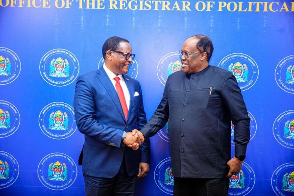 Francis Mutungi in discussions with Lazarus Chakwera during a diplomatic meeting in Tanzania as part of the Commonwealth of Nations envoy’s official visit.