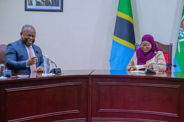 President Samia Suluhu Hassan in discussions with Africa50 CEO Mr. Alain Ebobissé and his delegation at the State House in Dar es Salaam.