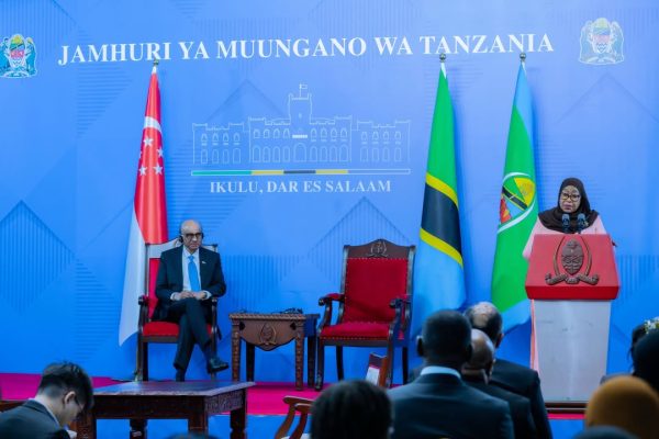 President Samia Suluhu Hassan and Singapore President Tharman Shanmugaratnam during official bilateral engagements in Dar es Salaam, where Tanzania and Singapore signed strategic agreements to deepen cooperation in trade, investment, digital transformation, skills development, and sustainable economic growth.
