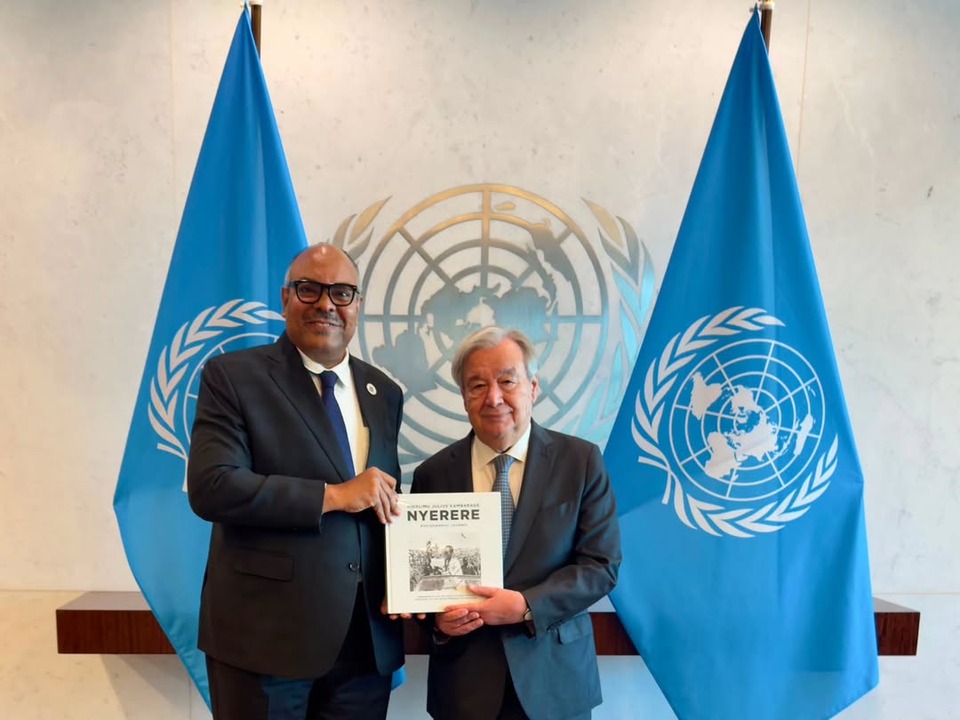 Tanzania’s Foreign Affairs Minister Ambassador Dr. Mahmoud Thabit Kombo presents a book on Mwalimu Julius Nyerere to United Nations Secretary-General António Guterres following discussions on multilateral cooperation, peace, and sustainable development.