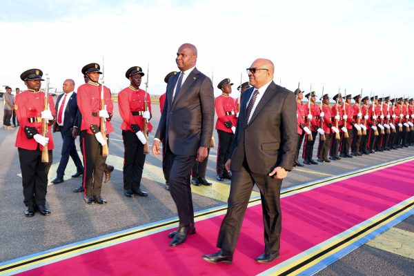 President Daniel Francisco Chapo of Mozambique is welcomed upon arrival at Julius Nyerere International Airport in Dar es Salaam for his three-day working visit to Tanzania.